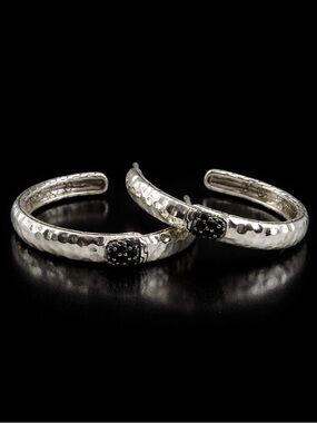 John Hardy Hammered Black Pavé Sapphire 925 Sterling Silver Hoop Earrings +Pouch